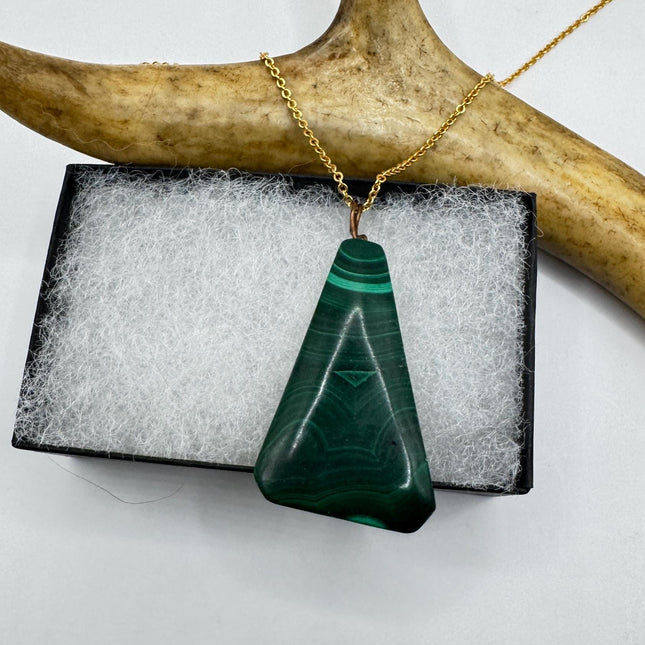 Vintage Green Malachite Gold Filled Necklace - Lucky Everyday Minimal
