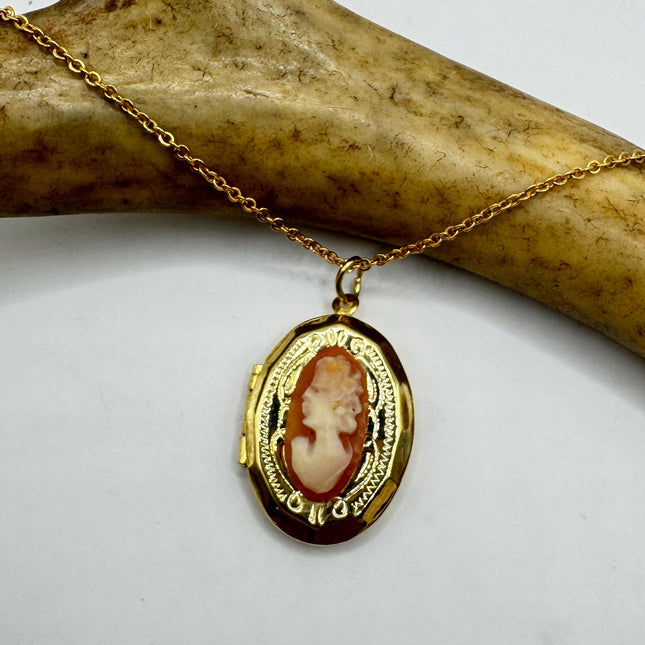 Vintage Gold Filled Cameo Photo Locket Necklace