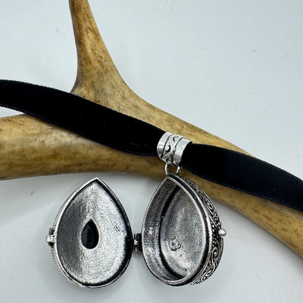 Vintage Poison Pillbox Velvet Choker Photo Locket - Silver, White Bronze, Black Onyx Antique Design Necklace