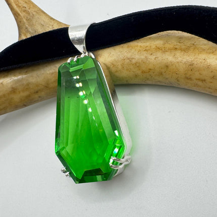 Vintage Emerald Green Glass Silver Boho Statement Necklace