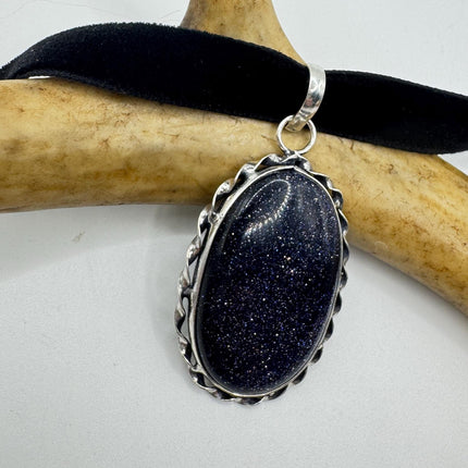 Black Goldstone Choker Necklace: Vintage Style (Black Velvet Ribbon, Chunky Pendant)