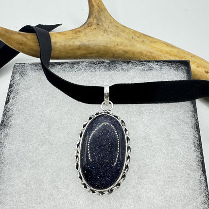 Black Goldstone Choker Necklace: Vintage Style (Black Velvet Ribbon, Chunky Pendant)
