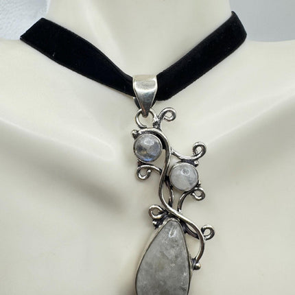 Vintage Silver Bronze Rainbow Moonstone Black Velvet Choker Pendant Necklace