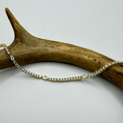 Vintage Gold Tennis Bracelet: Diamond Look Cubic Zirconia in Golden 925 Sterling Silver