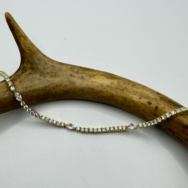 Vintage Gold Tennis Bracelet: Diamond Look Cubic Zirconia in Golden 925 Sterling Silver