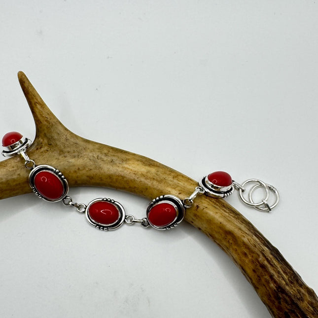 Vintage Red Coral Glass Silver Toggle Bracelet Silver Bronze