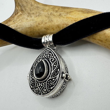 Vintage Poison Pillbox Velvet Choker Photo Locket - Silver, White Bronze, Black Onyx Antique Design Necklace