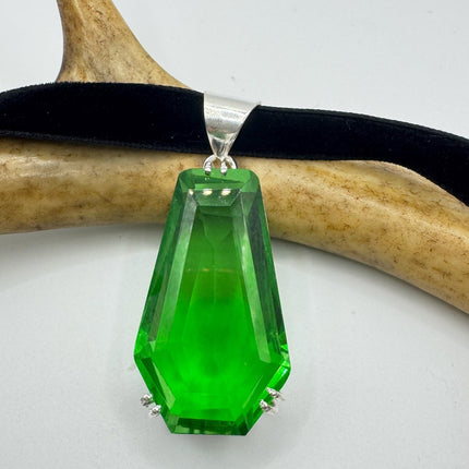 Vintage Emerald Green Glass Silver Boho Statement Necklace
