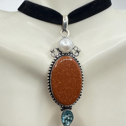 Goldstone Choker Necklace: Vintage Style (Black Velvet Ribbon, Chunky Pendant)