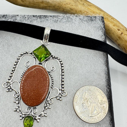 Goldstone Choker Necklace: Vintage Style (Black Velvet Ribbon, Chunky Pendant)
