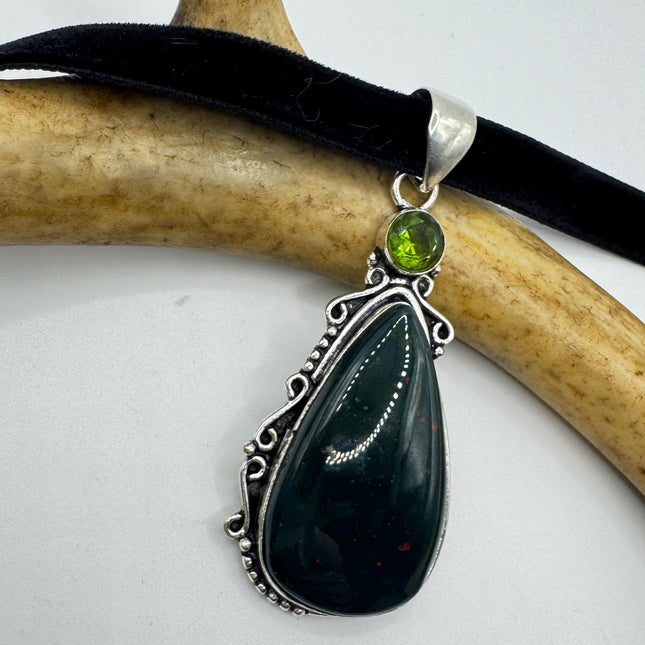 Vintage Green Bloodstone Choker Necklace - Bronze and Silver Finish Black Velvet Ribbon Design