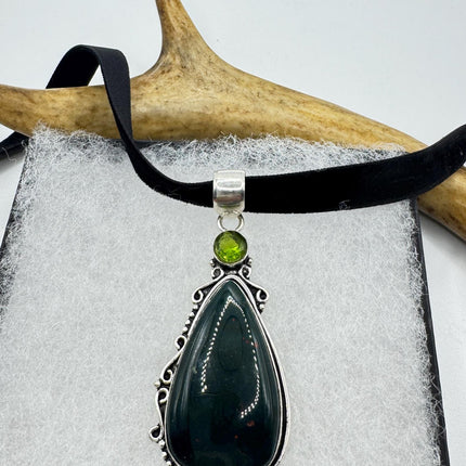 Vintage Green Bloodstone Choker Necklace - Bronze and Silver Finish Black Velvet Ribbon Design