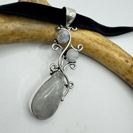 Vintage Silver Bronze Rainbow Moonstone Black Velvet Choker Pendant Necklace