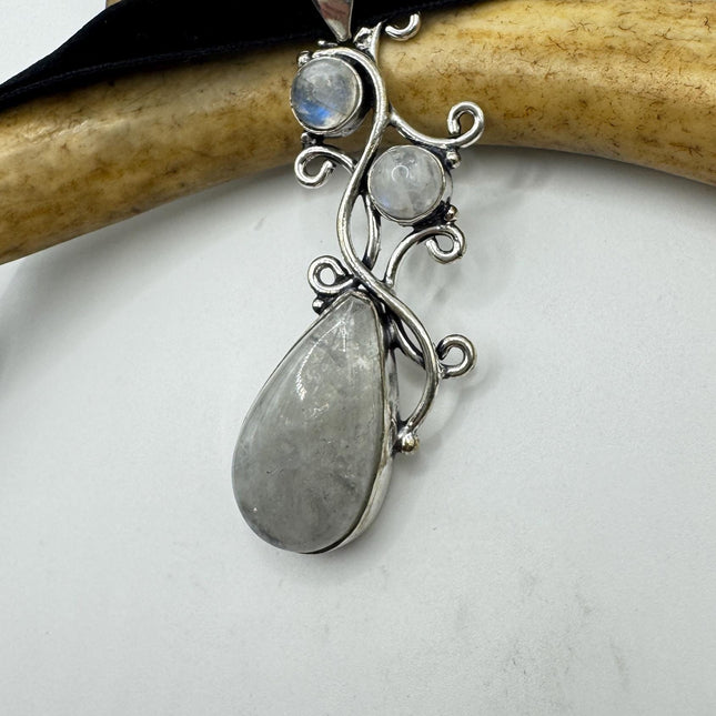 Vintage Silver Bronze Rainbow Moonstone Black Velvet Choker Pendant Necklace