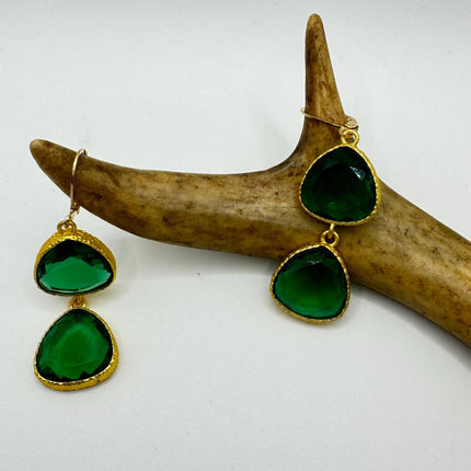 Vintage Green Glass Dangle Earrings Golden Leverbacks