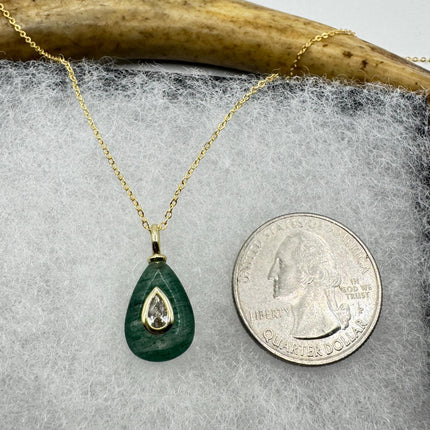 Vintage Gold Filled - Green Nephrite Jade pendant necklace