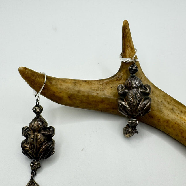 Vintage Silver Frog Earrings 925 Sterling Silver Liver Backs