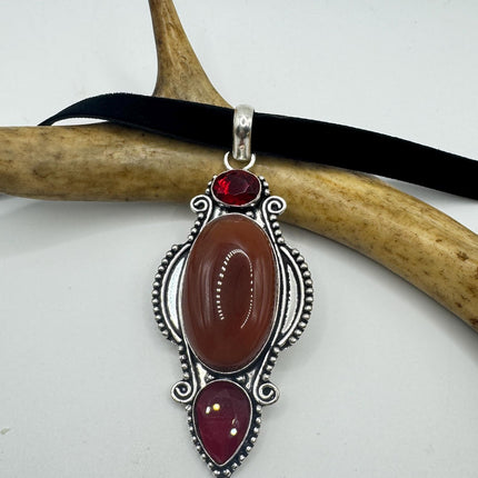 Vintage Red Carnelian Chunky Pendant Ribbon Choker Necklace | Silver Necklace