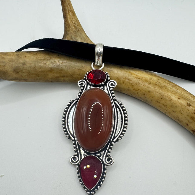 Vintage Red Carnelian Chunky Pendant Ribbon Choker Necklace | Silver Necklace