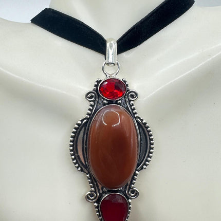 Vintage Red Carnelian Chunky Pendant Ribbon Choker Necklace | Silver Necklace