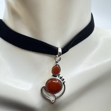 Vintage Red Carnelian Chunky Pendant Ribbon Choker Necklace | Silver Necklace
