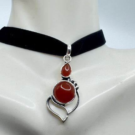 Vintage Red Carnelian Chunky Pendant Ribbon Choker Necklace | Silver Necklace