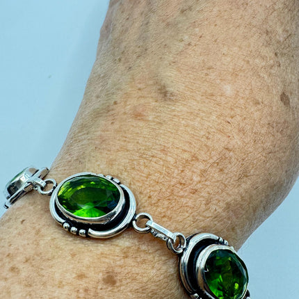 Vintage Green Glass Silver Toggle Bracelet Silver Bronze