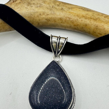 Vintage black sandstone necklace 925 sterling silver