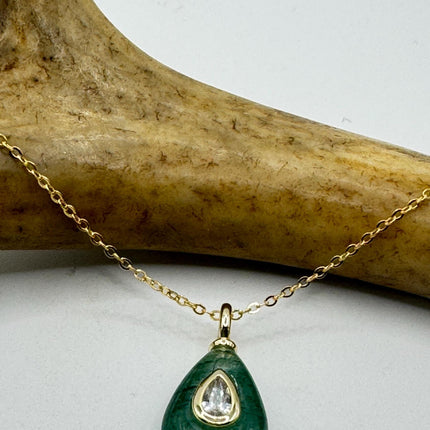 Vintage Gold Filled - Green Nephrite Jade pendant necklace