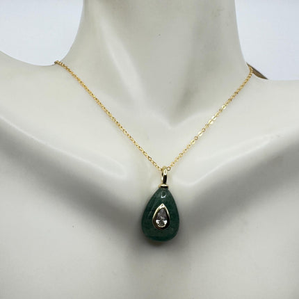Vintage Gold Filled - Green Nephrite Jade pendant necklace