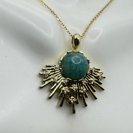 Vintage Gold Filled - Green Amazonite Charm pendant necklace