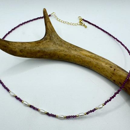 Vintage Pink Ruby White Pearl Gemstone Gold Filled Beaded Necklace: Minimalist Style