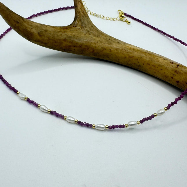 Vintage Pink Ruby White Pearl Gemstone Gold Filled Beaded Necklace: Minimalist Style