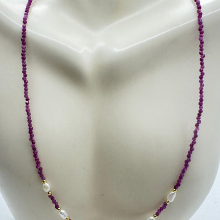 Vintage Pink Ruby White Pearl Gemstone Gold Filled Beaded Necklace: Minimalist Style