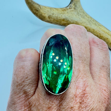 Vintage Green Glass Cocktail Ring – Silver Bronze Setting 7.5