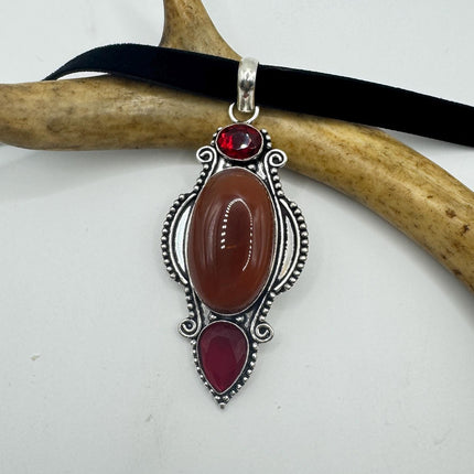Vintage Red Carnelian Chunky Pendant Ribbon Choker Necklace | Silver Necklace