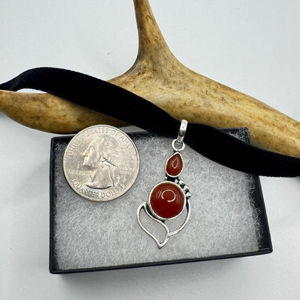 Vintage Red Carnelian Chunky Pendant Ribbon Choker Necklace | Silver Necklace