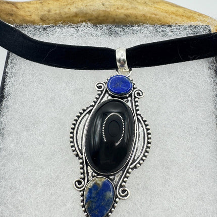 Vintage Black Onyx Pendant Ribbon Choker Necklace Silver Bronze Necklace Statement