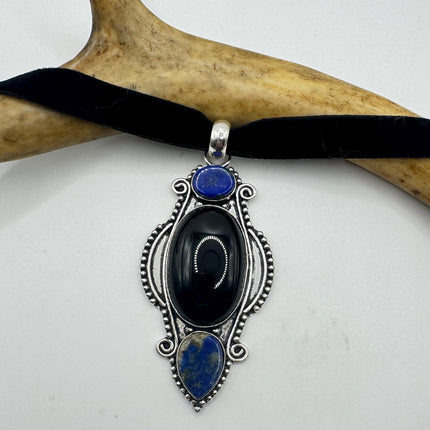 Vintage Black Onyx Pendant Ribbon Choker Necklace Silver Bronze Necklace Statement