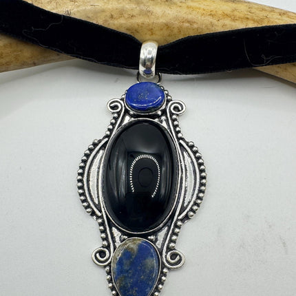Vintage Black Onyx Pendant Ribbon Choker Necklace Silver Bronze Necklace Statement