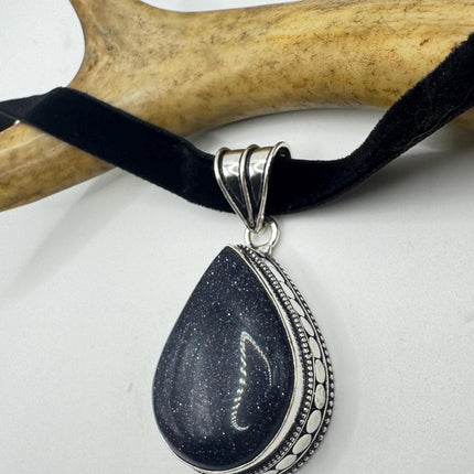 Vintage black sandstone necklace 925 sterling silver