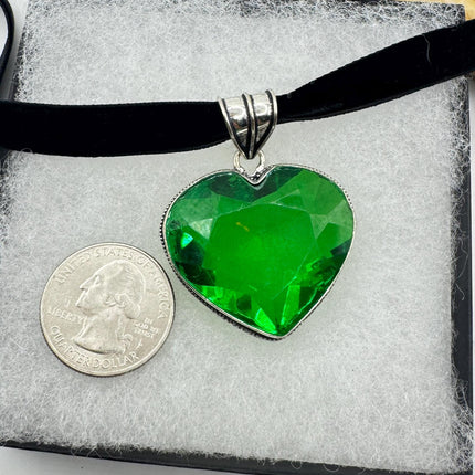 Vintage Green Glass Silver Heart Statement Necklace Black Velvet Choker