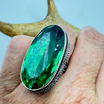 Vintage Green Glass Cocktail Ring – Silver Bronze Setting 7.5