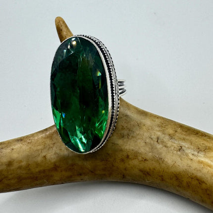 Vintage Green Glass Cocktail Ring – Silver Bronze Setting 7.5