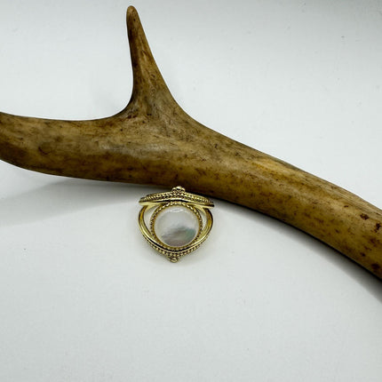 Vintage Mother of Pearl Ring – Gold & Sterling Silver – Adjustable Size