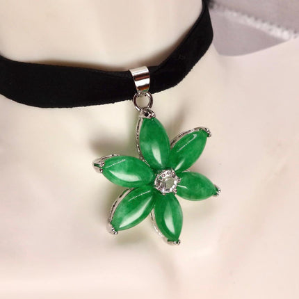 Vintage Green Jade Deco Pendant Choker Necklace - Silver Bronze