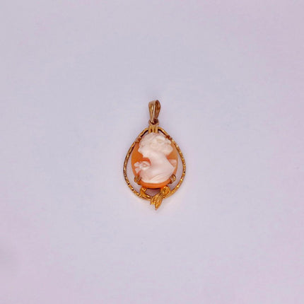 Vintage Cameo Pendant Necklace: Gold Filled Charm with Matching Chain