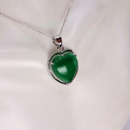 Vintage Green Jade Heart Shaped Choker 925 Sterling Silver Necklace