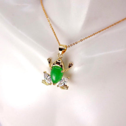 Vintage Green Jade Frog Gold GF Pendant Lucky Charm Chain Necklace