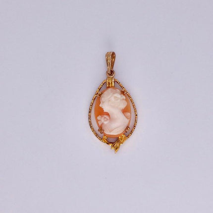 Vintage Cameo Pendant Necklace: Gold Filled Charm with Matching Chain